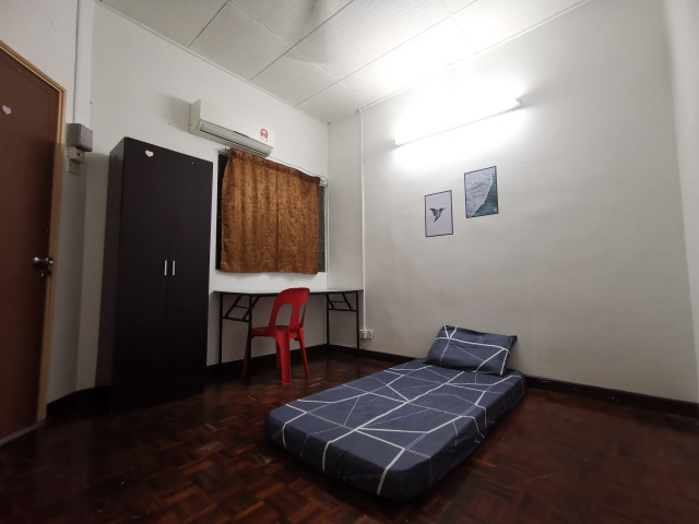Double Storey House! BANDAR SRI DAMANSARA PETALING JAYA ( SD 7 )