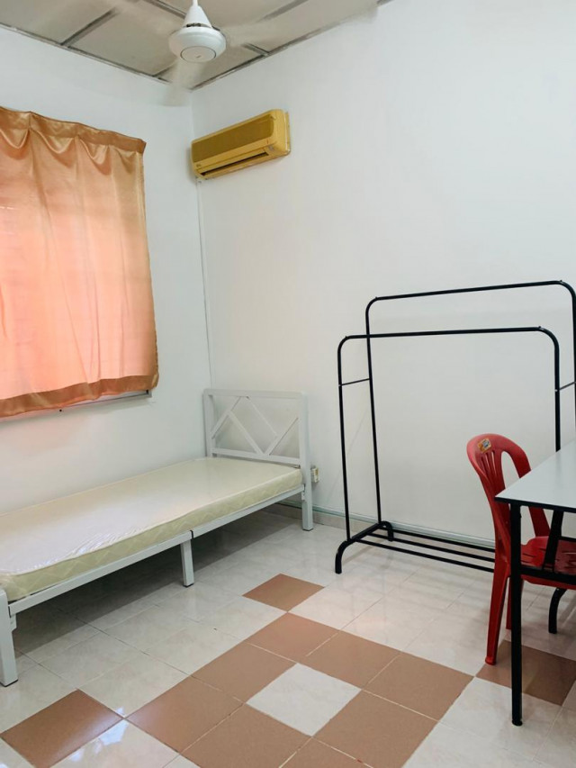 Medium Room For RENT in Bandar Sunway and PJS 10