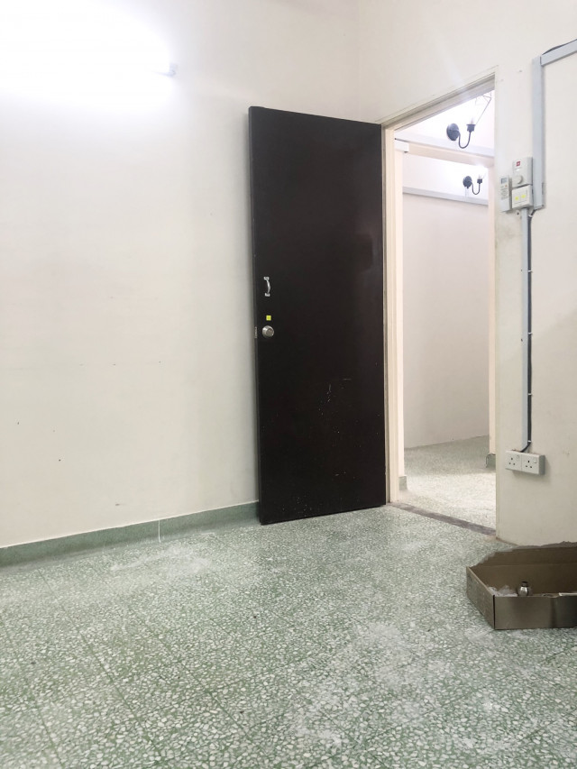 Medium Room with Private Toilet !