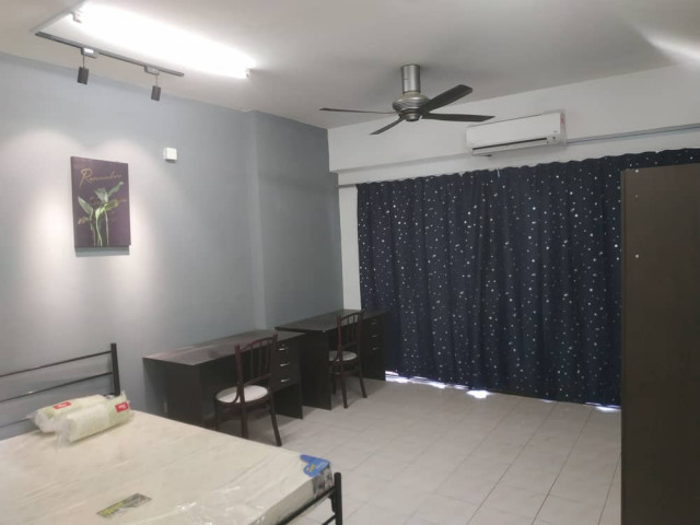 ROOM FOR RENT - 2 mins walk to LRT Sri Petaling (Near IMU & APU) - YEAR END PROMOTION