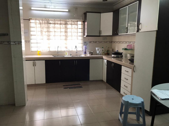 Located Near SS18 LRT Station ! Room For Rent at SS14, Subang Jaya