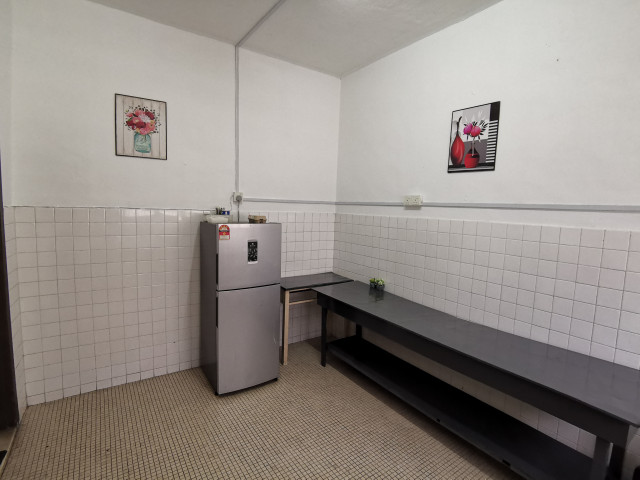 Room rental at Section 17, Petaling Jaya with WIFI
