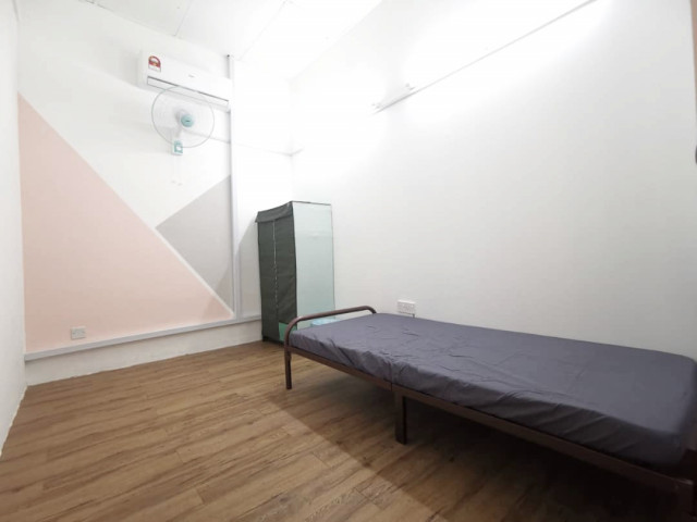 3 Mins Walking Distance to TTDI MRT!