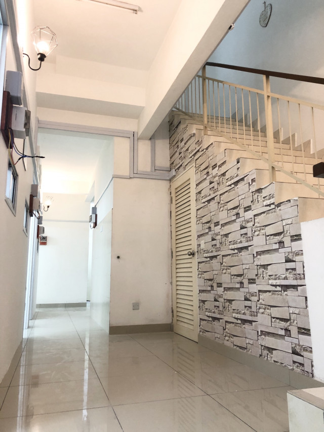 Medium Room In Setia Alam!