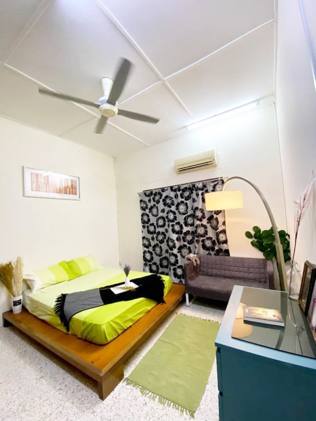 Landed house🏡 1🛌 MEDIUM ROOM 1🛁 PRIVATE BATHROOM