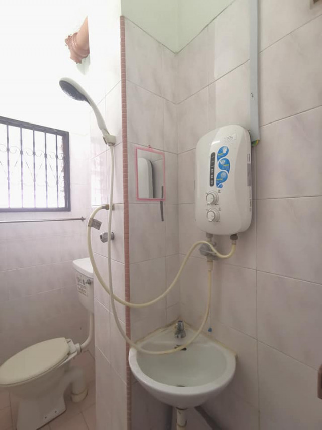 Air Cond Room for Rent at Bandar Puteri Puchong, FREE WIFI