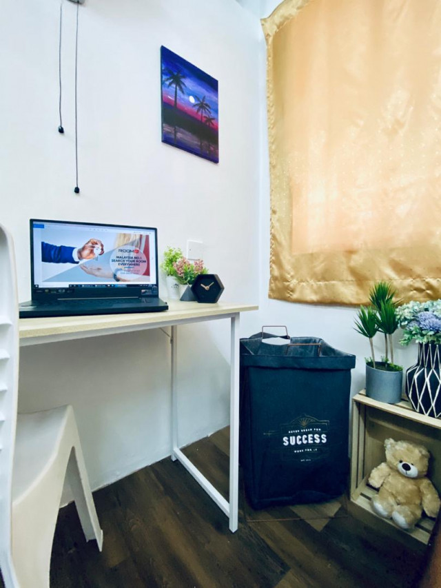 Starling Mall Uptown ❗️❗️ -  ROOM FOR RENT