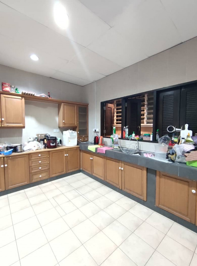 🆓1 Month Rental Medium Room in Alam Impian