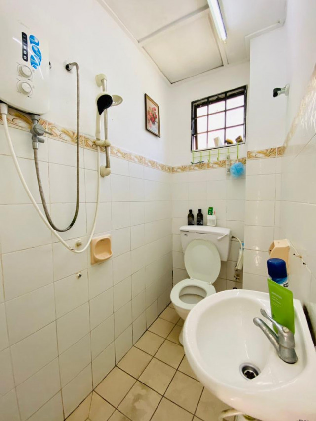 💓Single Room at Bandar Utama  ⭐Near to One Utama , MRT Bandar Utama, 1 Power House , First Avenue , Centre Point , IKEA , MRT Mutiara Damansara , Surian Tower