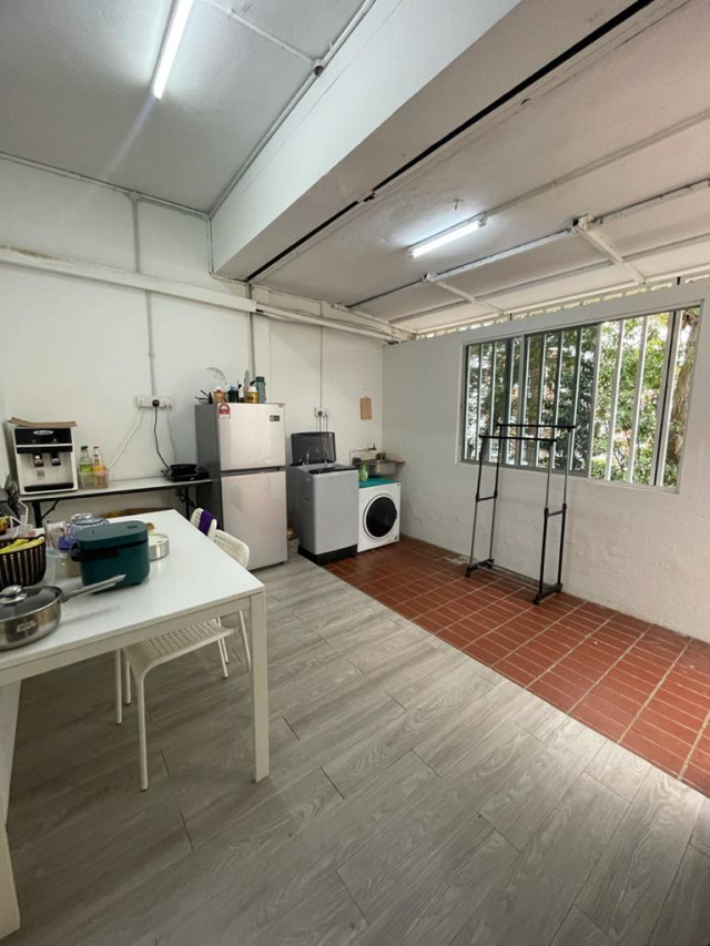 Ac room from rm500 nearby INTI College, Taylor College, ss15 LRT