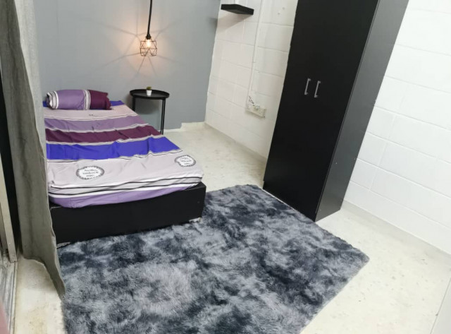 1U ROOM FOR RENT RM390 !